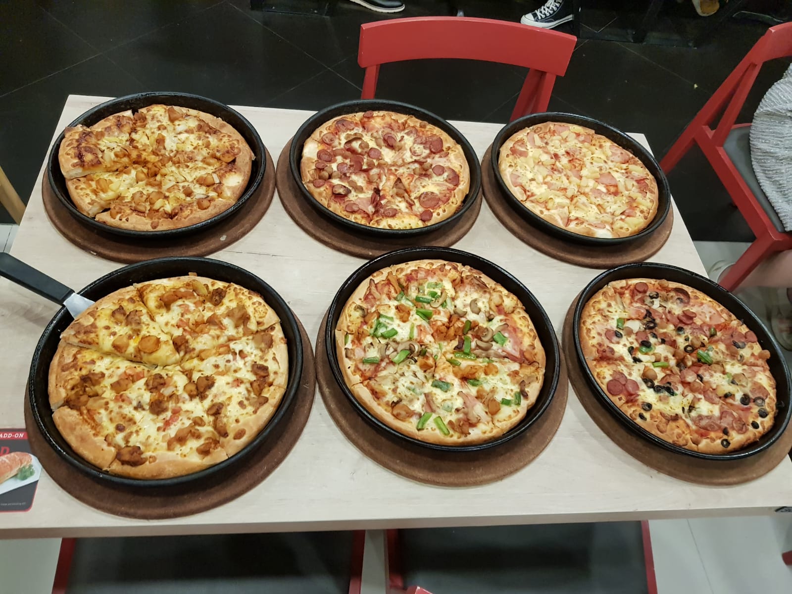 Pizza Hut Brings Simple Back With A New Buffet Menu My Xxx Hot Girl