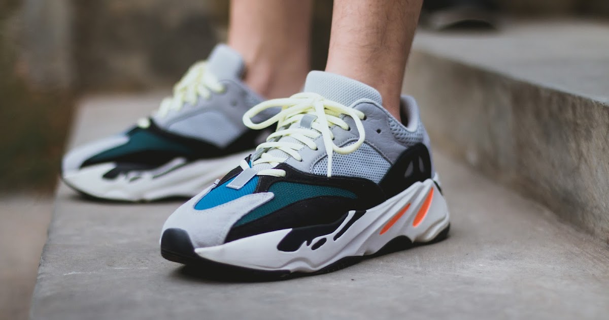 adidas yeezy wave runner 700 on feet