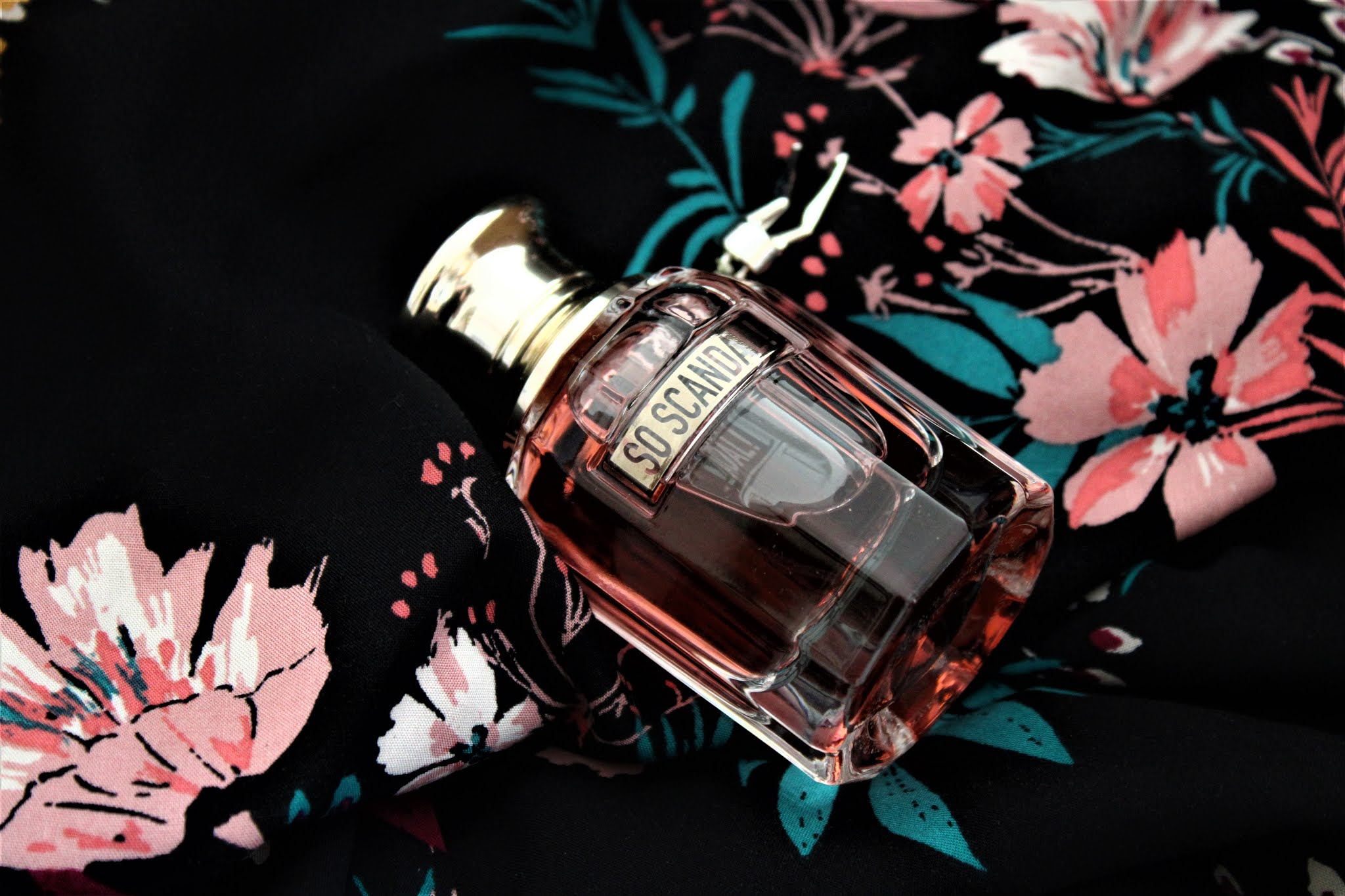 Ambiance \u0026 Fragrance: JEAN PAUL GAULTIER | SO SCANDAL - AVIS