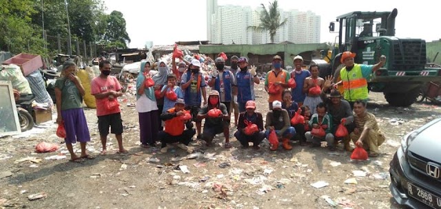 Mobilio Indonesia (MOI) Jakarta turun ke jalan berikan bantuan