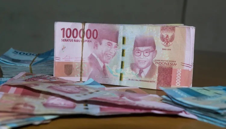 Idr в рублях. Индонезийские деньги. Индонезийская рупия. Валюта Бали. IDR валюта.