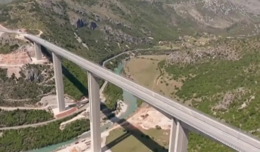Autostrada in costruzione in Montenegro