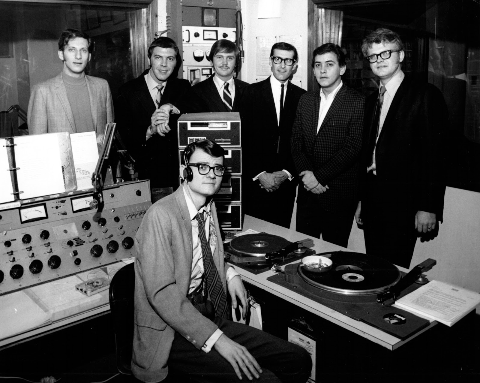 SPARK NEWS THE TRUE STORY BEHIND THE FAMOUS WKRP “TURKEY DROP”