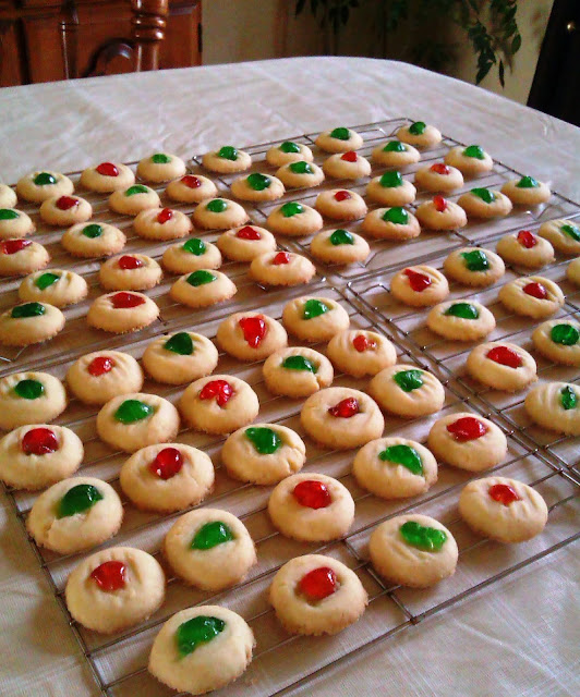 Christmas cookie cookies closeup baking domain shortbread bake resolution cookingwithkimberly ve Hot and Cold Running Mom - Just my Stuff: Christmas Shortbread Cookies
