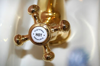 What are Recirculating Hot Water Systems?