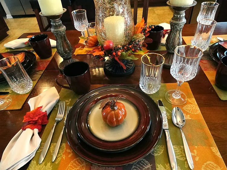 Our Home Away From Home: TWO FALL TABLESCAPES AND A DESSERT BAR