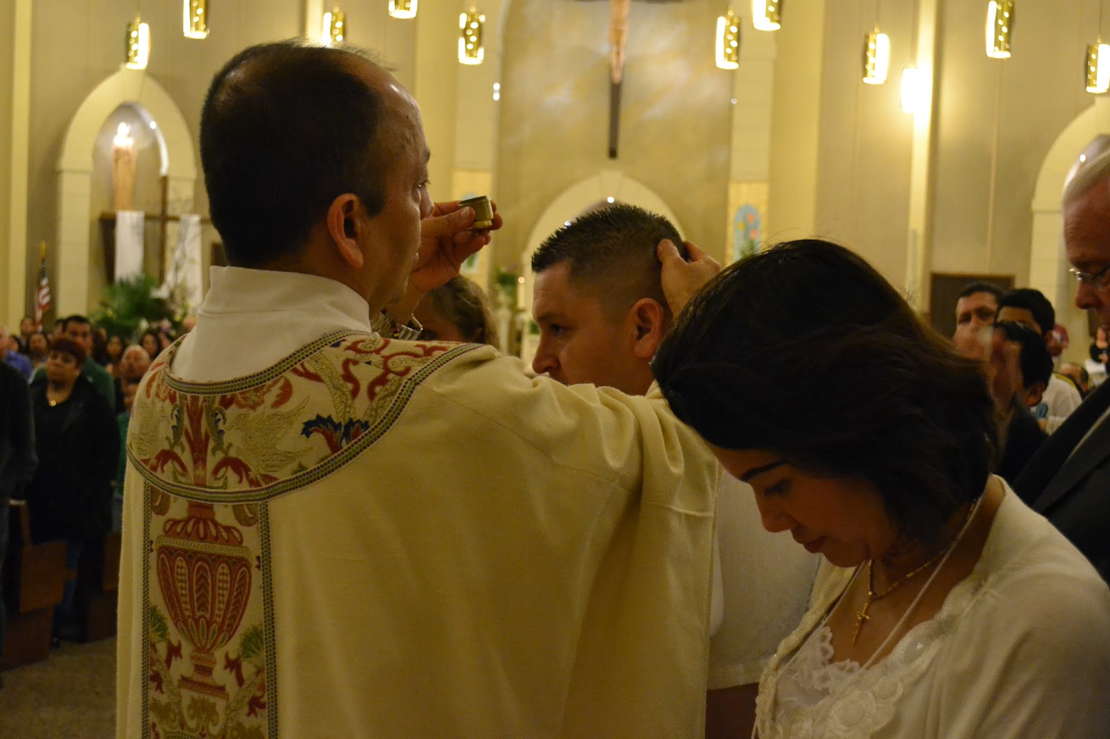 holy-apostles-parish-east-wenatchee-the-easter-vigil-the-baptism