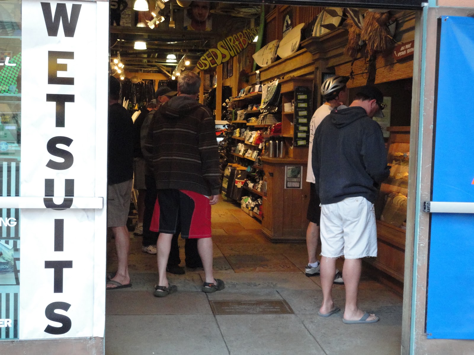 SurfWriter Girls: Java Point – Surfers’ Café