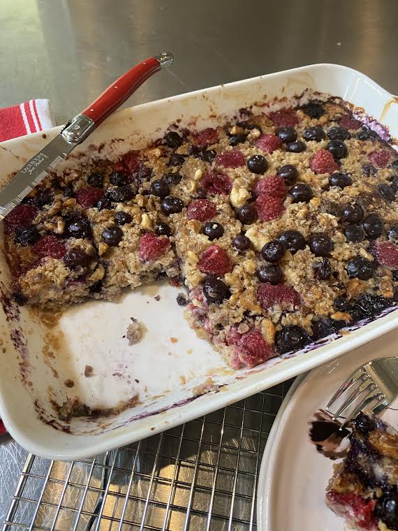 Redhead Says BAKED HONEY BERRY OATMEAL