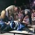 Βίντεο- «Τύφλα» να’ χει το ιερό κάστανο! Εικόνα ως εκ… θαύματος χτυπιέται μόνη της πάνω σε πιστούς στην Καβάλα