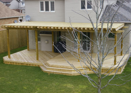 Backyard deck white wooden, backyard design ideas, backyard deck ideas, backyard deck designs