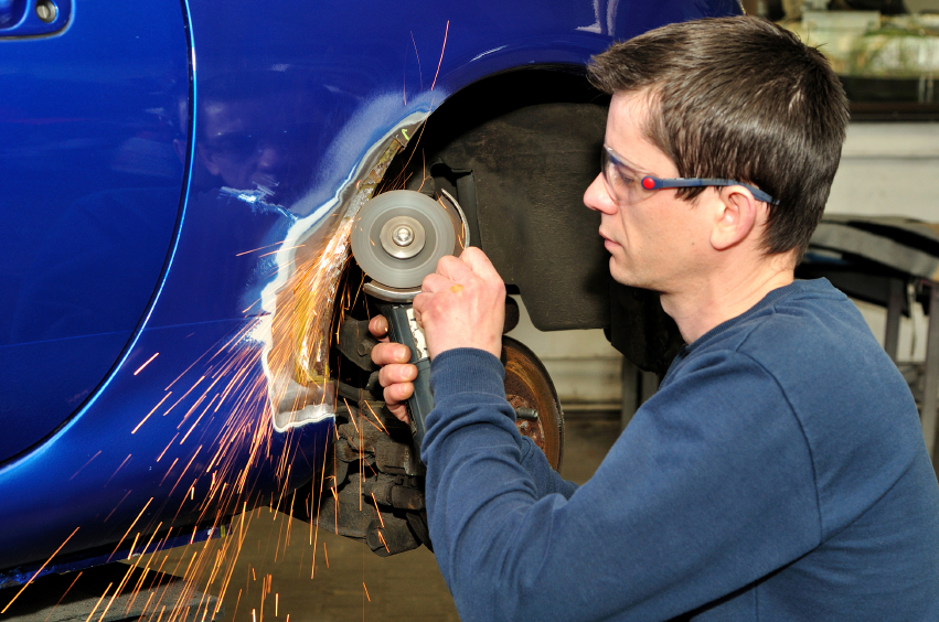 Looking For the Best Auto Body Repair Shop