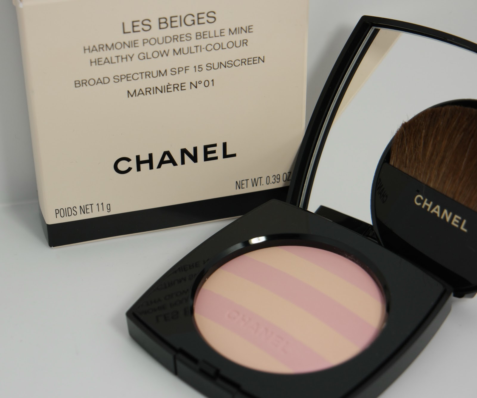 Chanel Les Beiges Healthy Glow Sheer Colour SPF 15 Powders N° 20, 30 and 40  - The Beauty Look Book