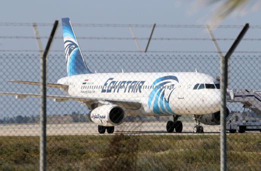 Egypt Air Dirampas, 4 Warga Asing Jadi Tebusan