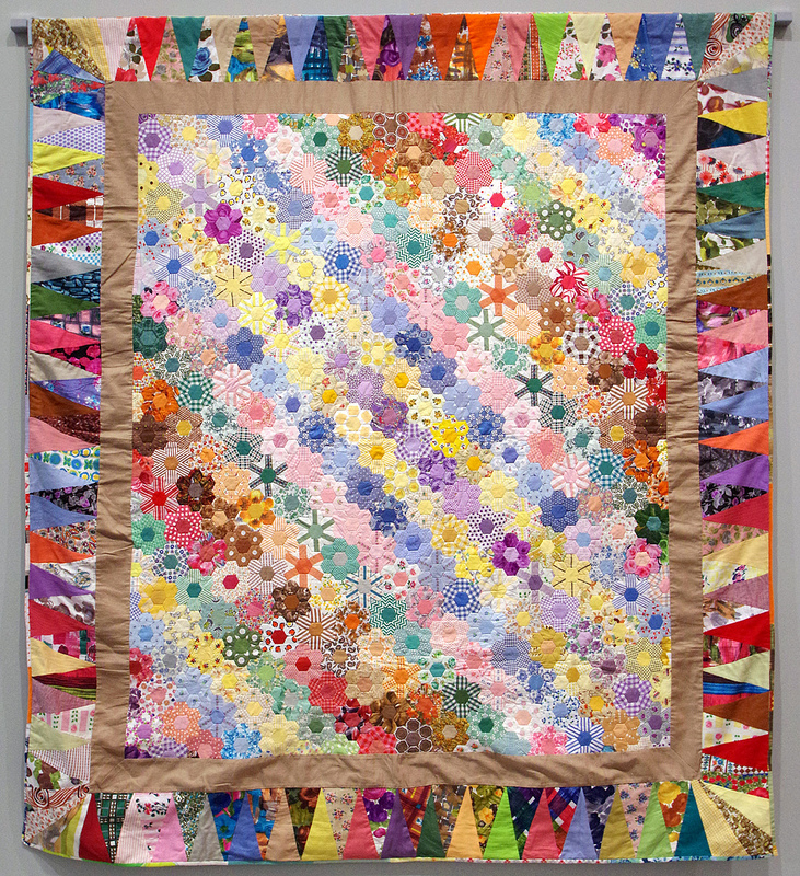 Hexagon Quilt 1950 by Flora Eggers | Making the Australian Quilt 1800-1950 | © Red Pepper Quilts 2016