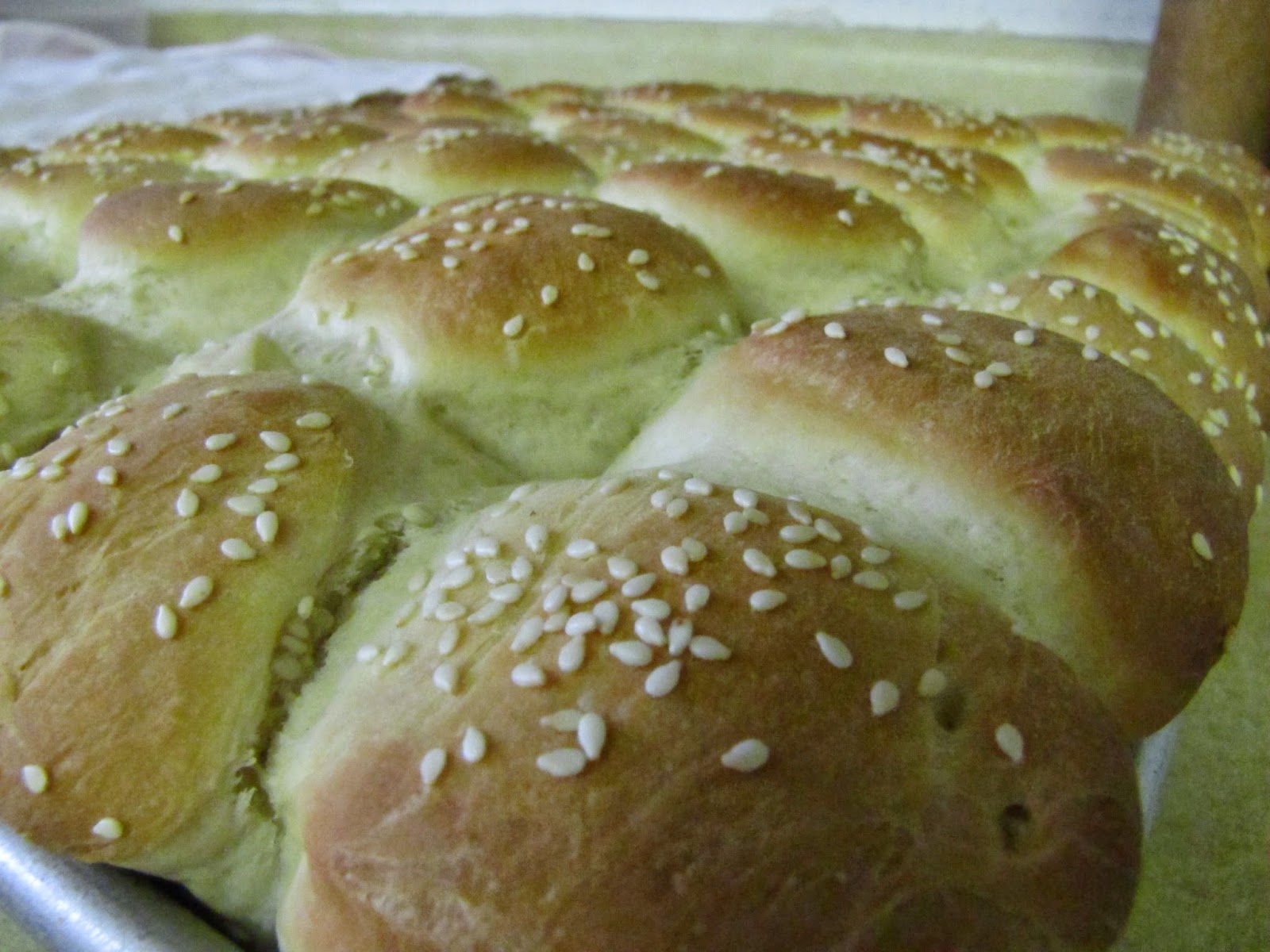 Caroline's Cakes & Crafts Soft Dinner Rolls For A Crowd