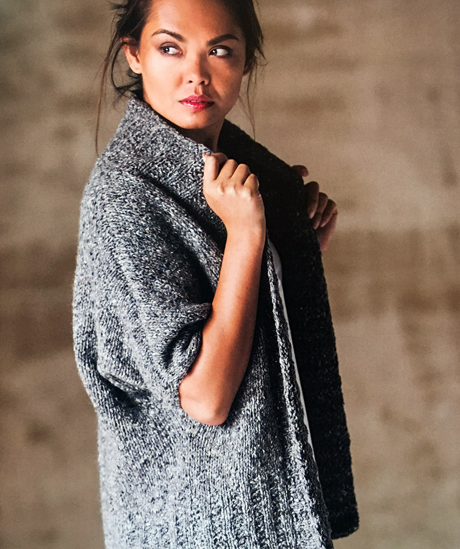 белый свитер. Wool studio журнал. джемпер biot wool studio. Wear. Wool studio” № 6 2019.