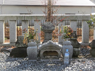 ���c����̕�i�ɐ����s�E�厜���j