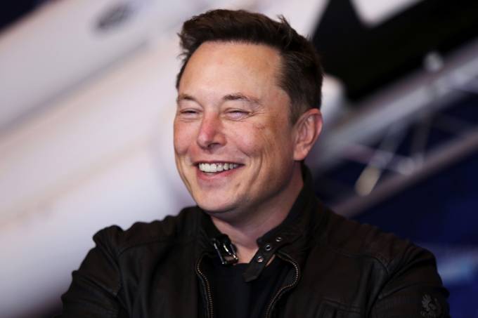Por que Elon Musk, a pessoa mais rica do mundo, está vendendo quase todos os seus bens
