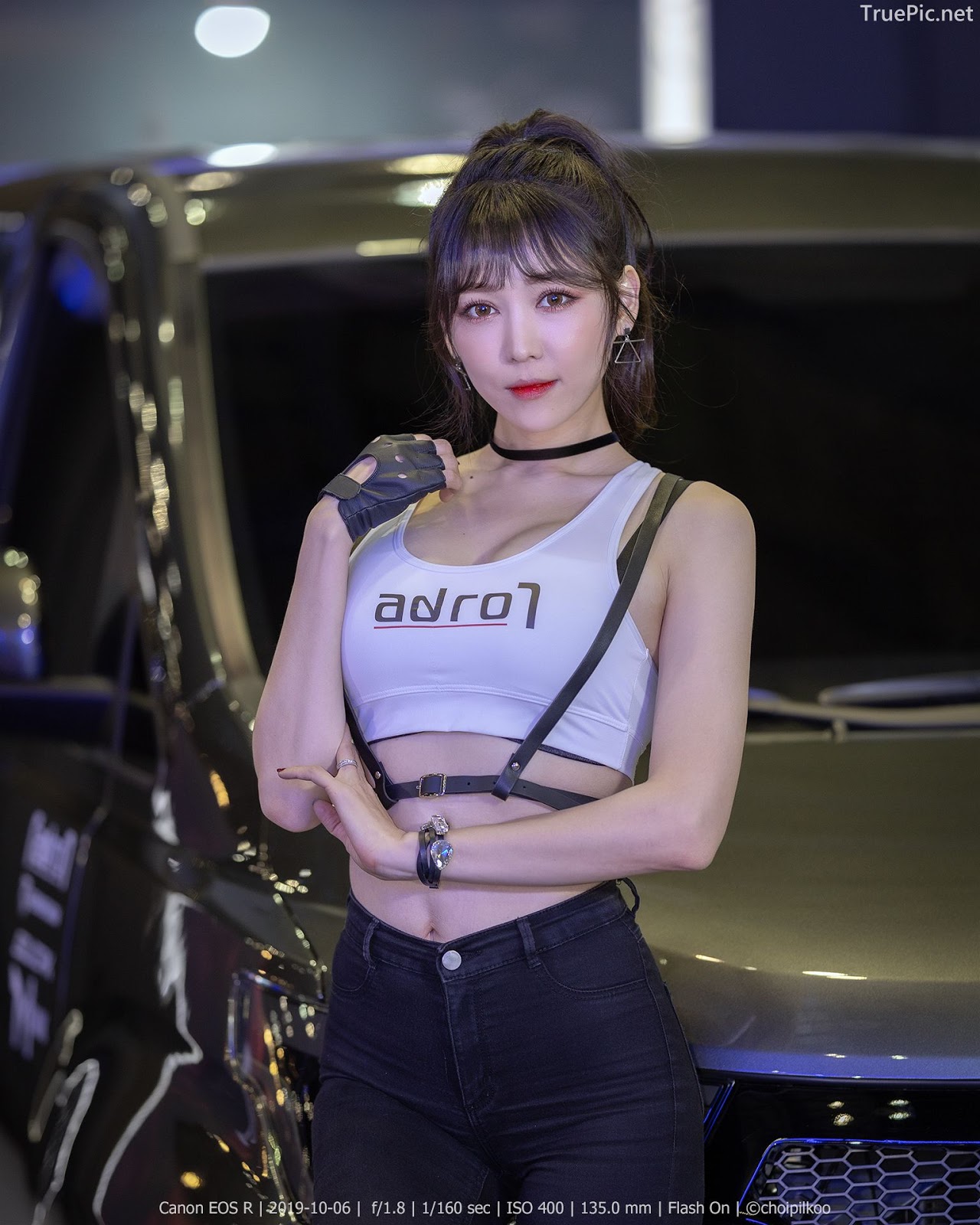 Korean Racing Model - Lee Eunhye - Seoul Auto Salon 2019 - Picture 16