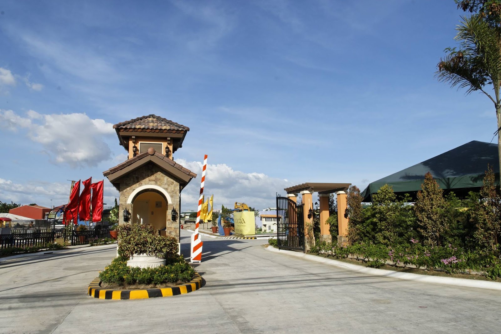 CROWN ASIA PHILIPPINES The Advantages of Buying Property in Daang Hari