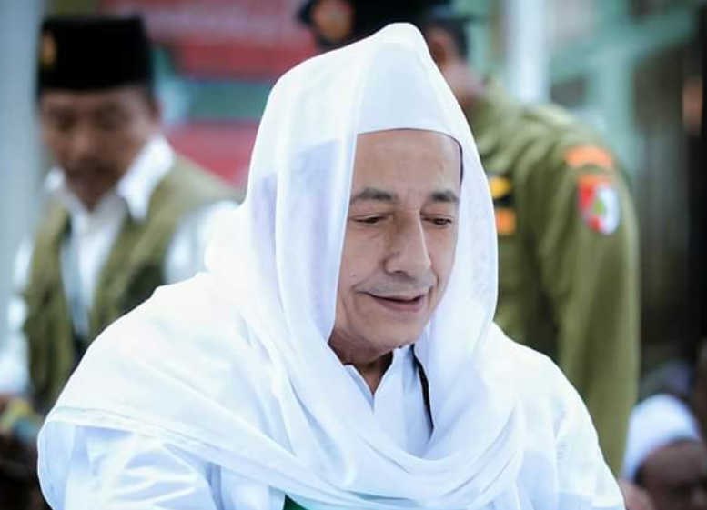 Biografi Maulana Habib Luthfi Bin Yahya Pekalongan