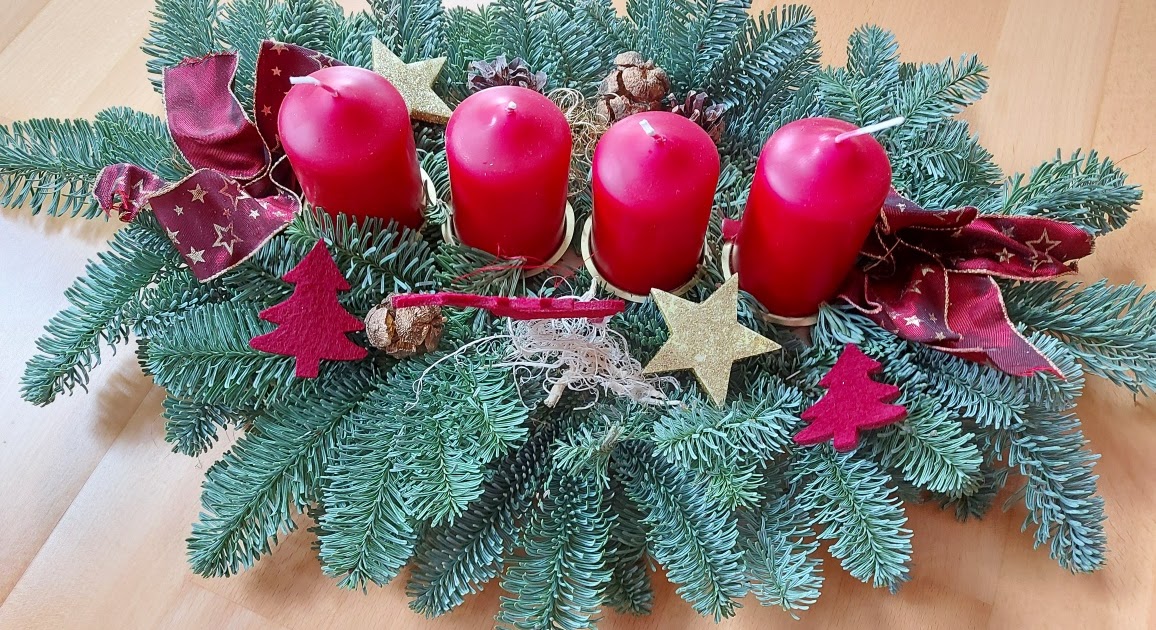 Rosa Wölkchen Adventskranz von Lidl
