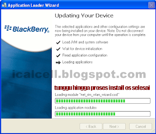 Proses Install OS Blackberry Sedang Berlangsung