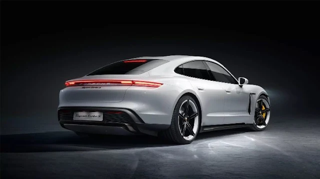 Porsche Taycan Turbo - Mobil Listrik Pesaing Tesla