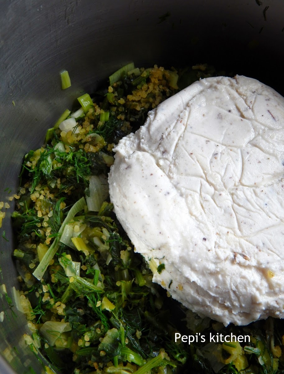 Pepi's kitchen in english Spiral Spinach Pie with Skotyri Iou Greek