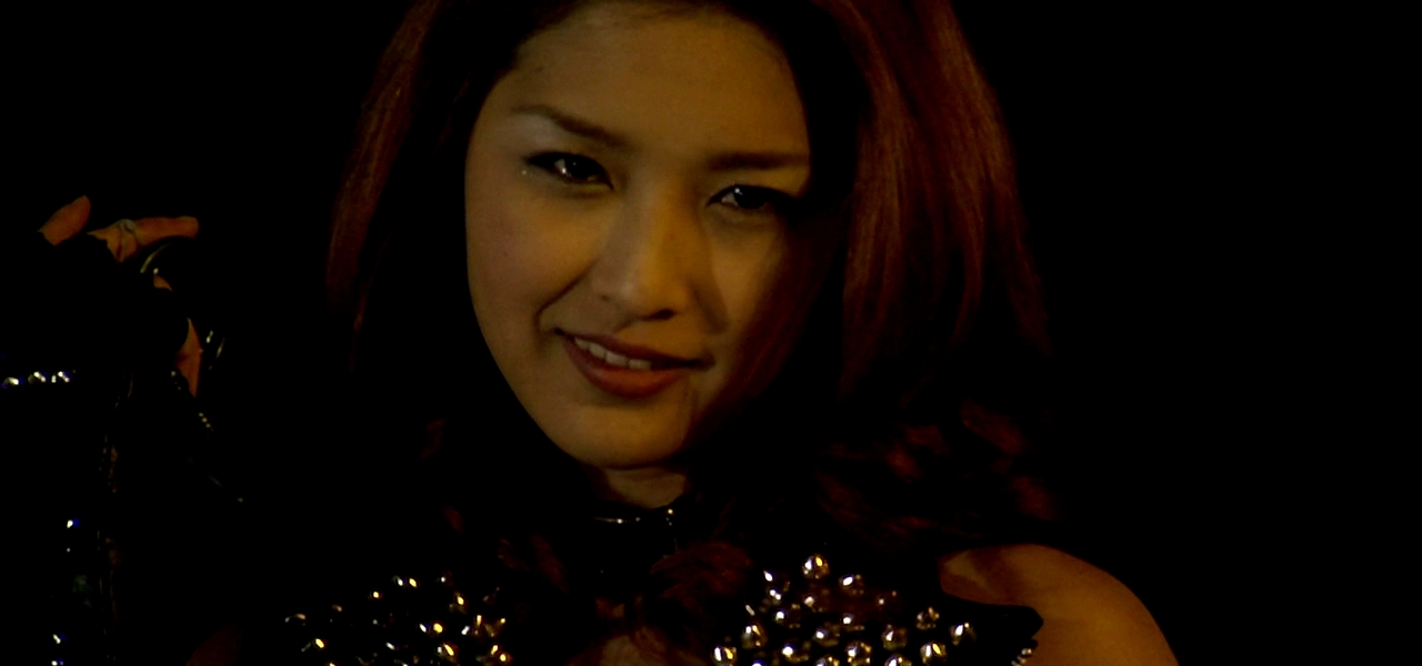 Celebrity Pictures Screencaps HQ YoYo Girl Cop Girl Fight Screencaps