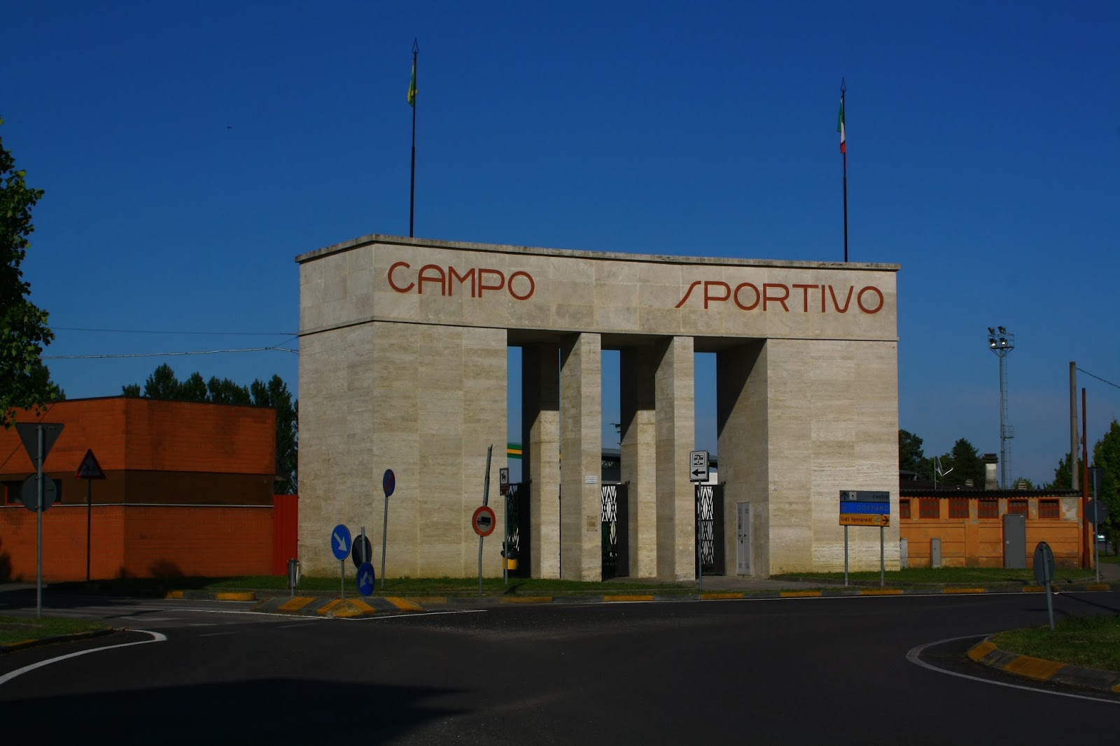 PENSIERI....e RICORDI OPINIONS .. and MEMORIES Rossoni Edmondo