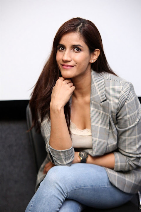 Shivani Singh stills at Ye Mantram Vesave movie Interview