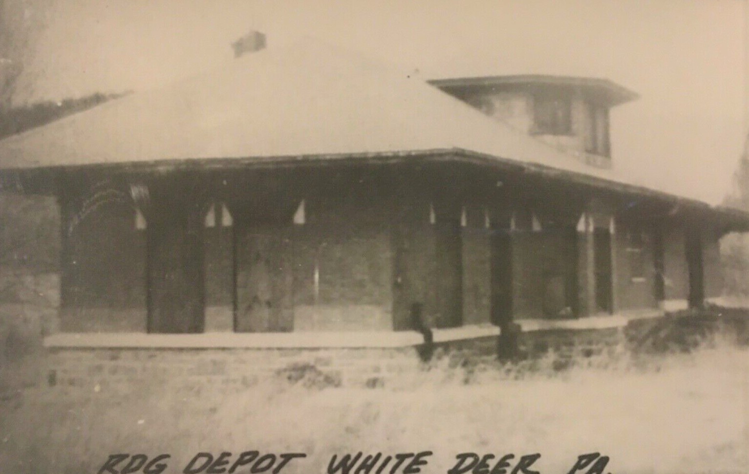 Valley Girl Views The White Deer Railroad & Train Station