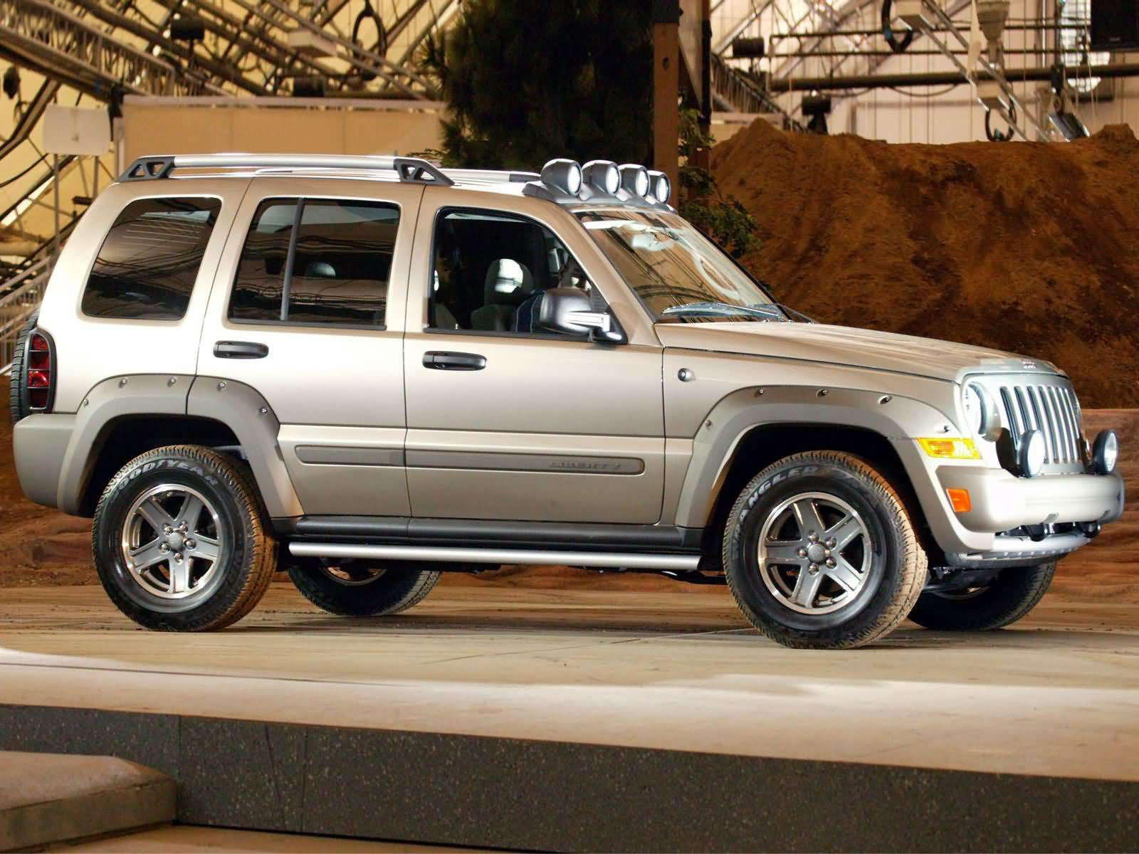 2005 JEEP Liberty Renegade 3.7 jeep pictures