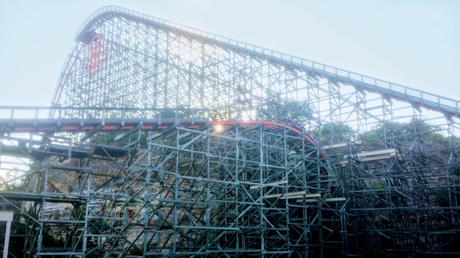 Iron Rattler Review Six Flags Fiesta Texas AmusementInsider Fun
