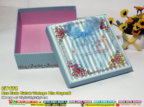 Box Kado Kotak Vintage Pita Organdi