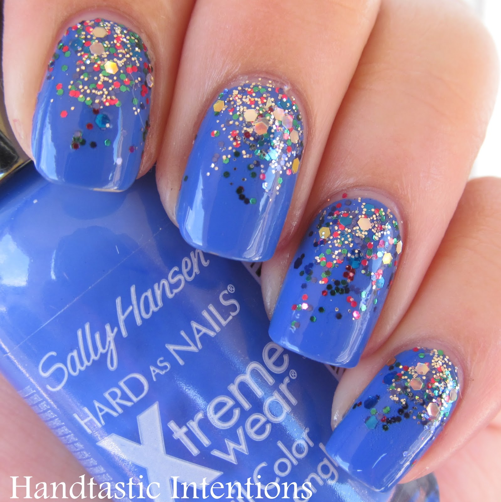 Handtastic Intentions: Nail Art: Pacific Blue Glitter Gradient