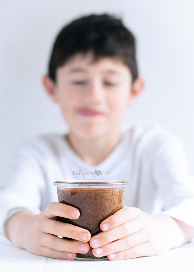 manteca-de-avellanas-con-cacao-y-semillas-niño