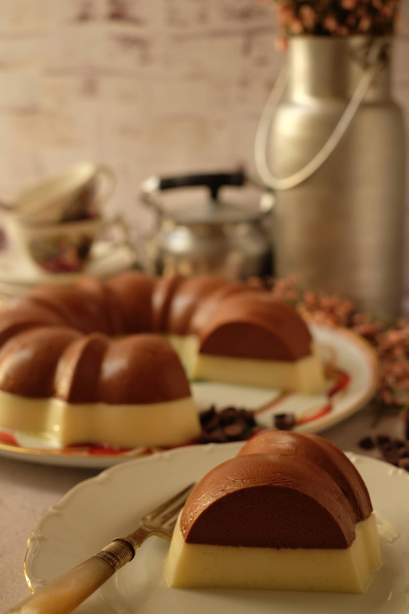 Cuchillito y Tenedor: Pastel de cuajada y chocolate.