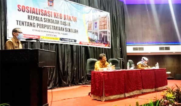 sosialisasi kebijakan kepala SD tentang Perpustakaan SD se Kota Padang