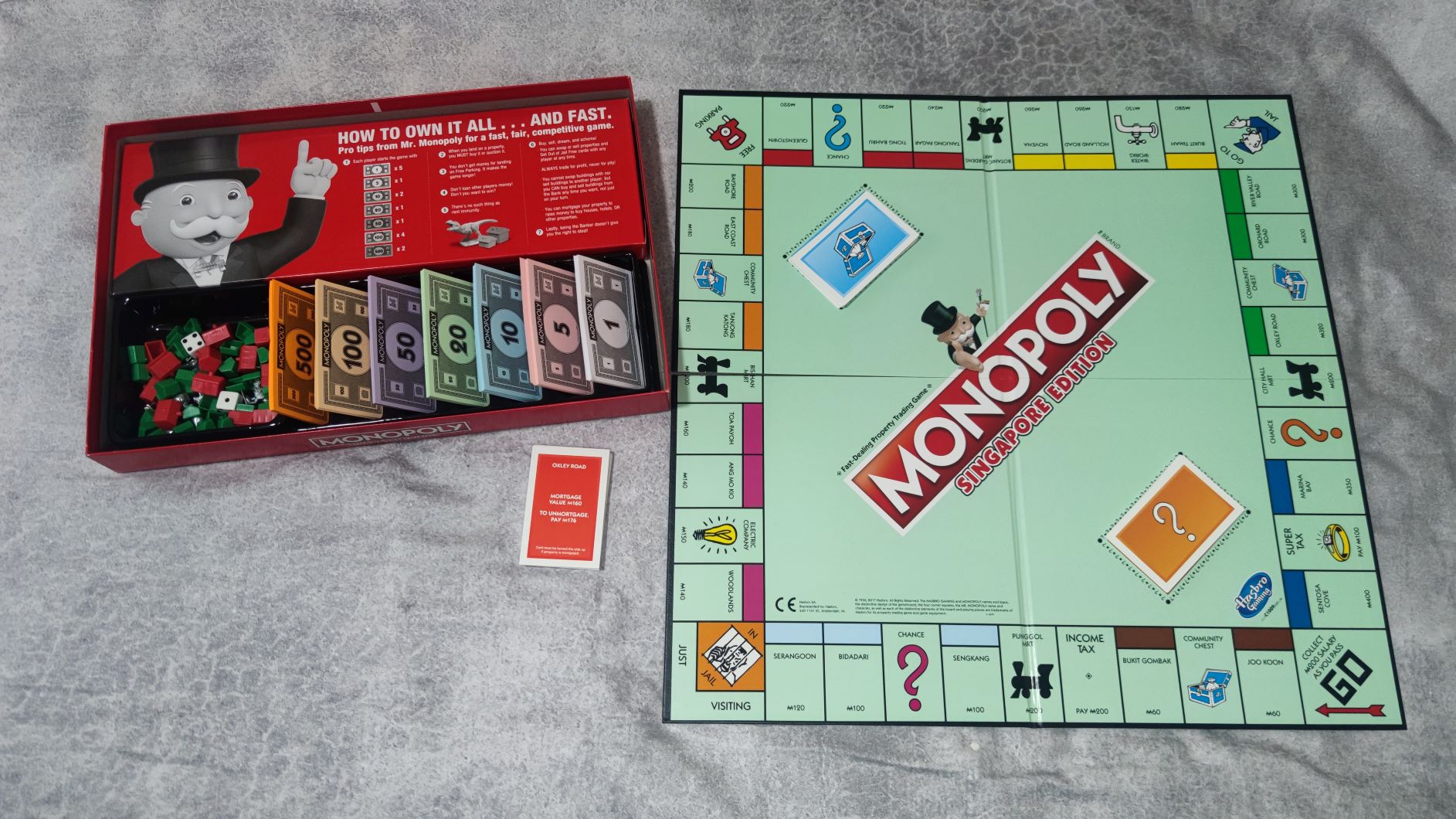 Hasbro Gaming Monopoly Singapore Edition
