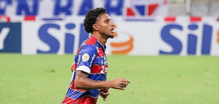 Emprestado pelo Corinthians, Éderson será desfalque do Fortaleza em confronto com Timão