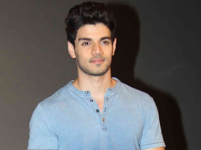 @InstaMag - Actor Sooraj Pancholi, who will be seen collaborating with choreographer and director Prabhudheva, says that he can't wait to work with him. cant-wait-to-work-with-prabhudheva