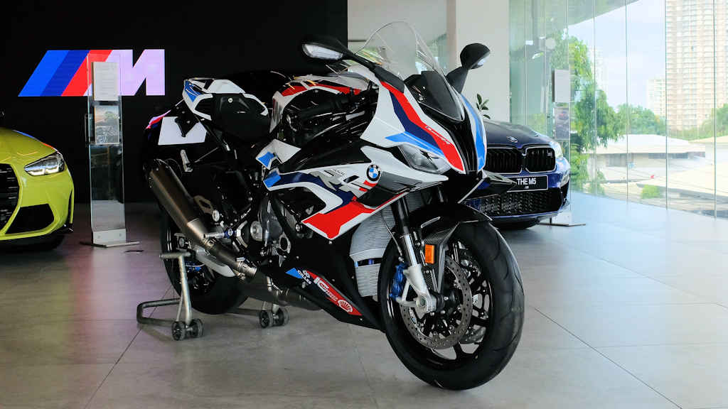  La primera motocicleta BMW M llega a Filipinas Conozca la P .  5M M 0RR