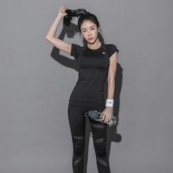 An Seo Rin – Fitness Set Foto 17