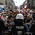 DISUELVEN UNA MARCHA CON 18.000 PERSONAS EN BERLÍN QUE PROTESTABAN CONTRA LAS MEDIDAS ANTI-COVID