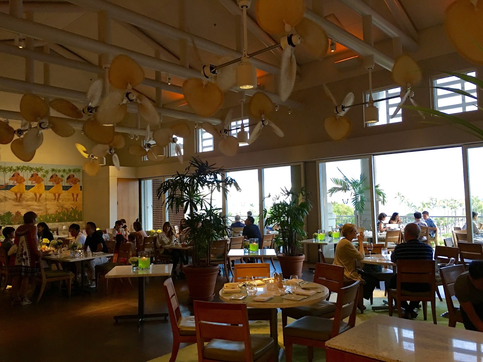 Mariposa Hawaii - A Neiman Marcus Restaurant You Should Visit