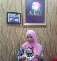 Pemilik SCHATZ Salon & Rias Pengantin