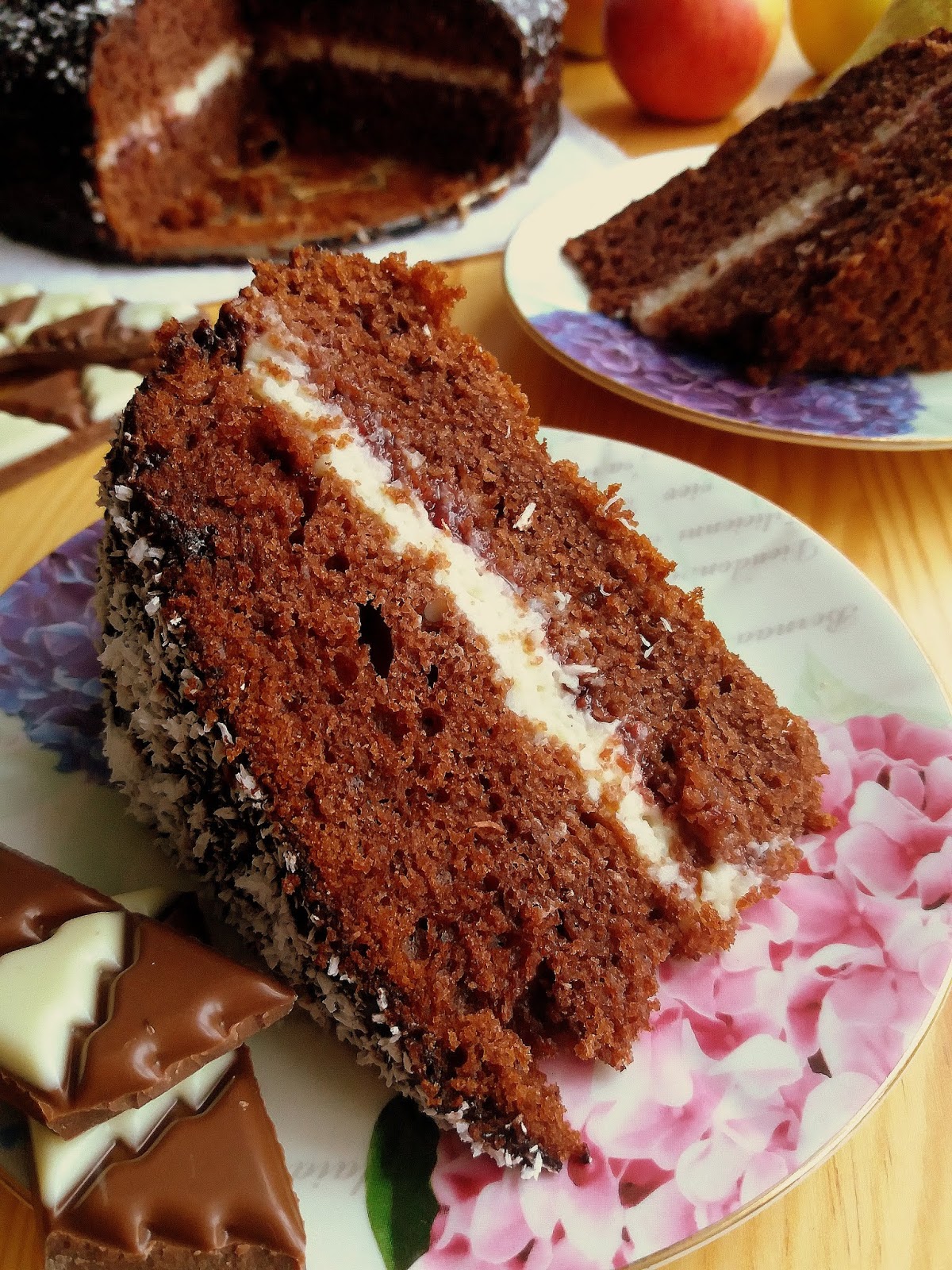 Czekoladowe ciasto z budyniem / Chocolate Cake with Pudding Filling